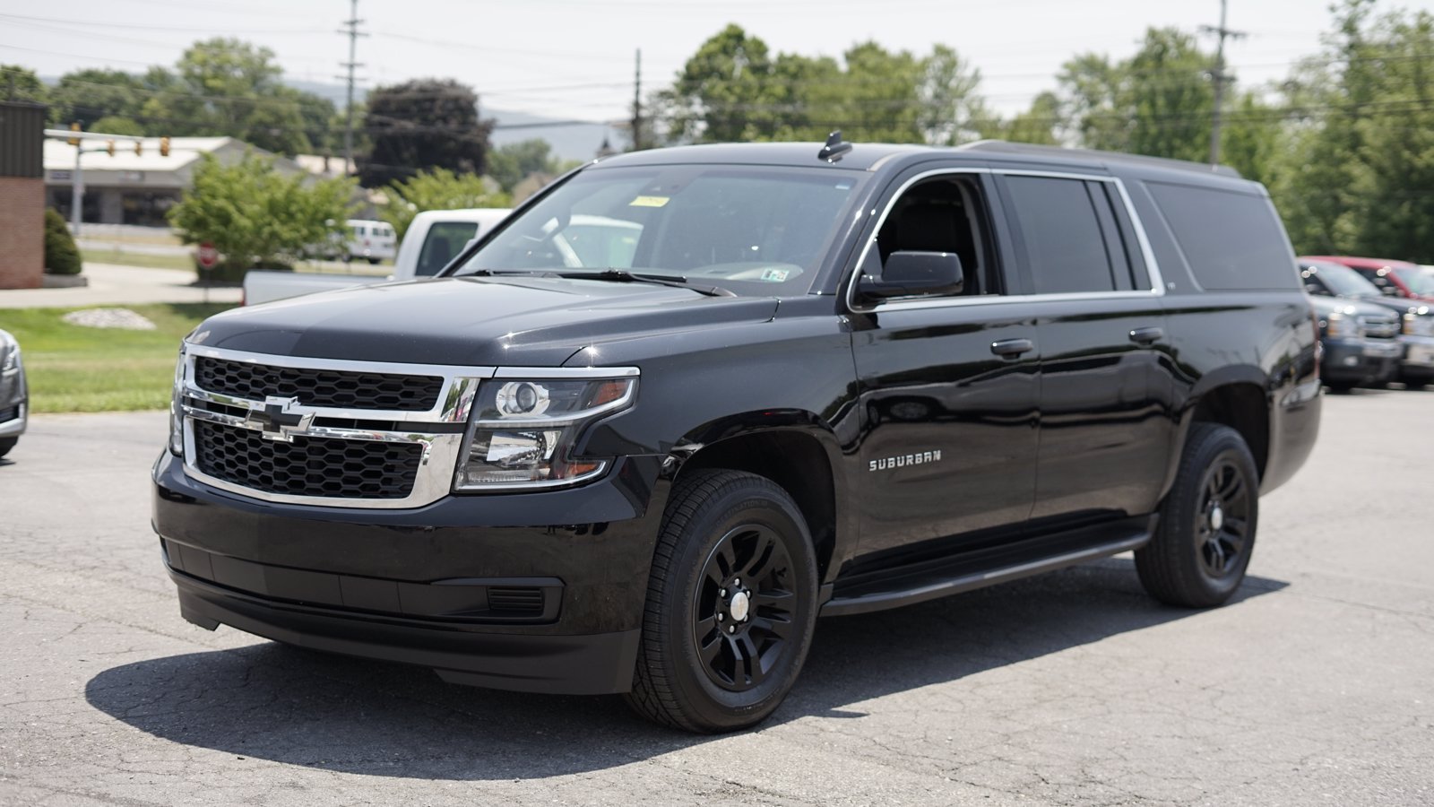 PreOwned 2018 Chevrolet Suburban LT 4WD