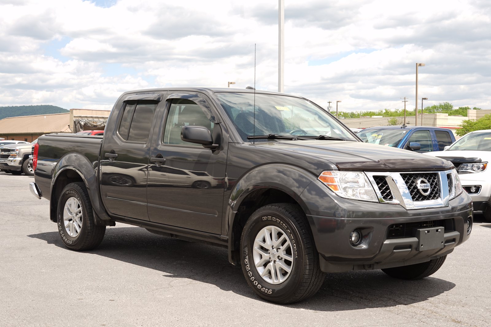 Pre-owned 2015 Nissan Frontier Sv 4wd